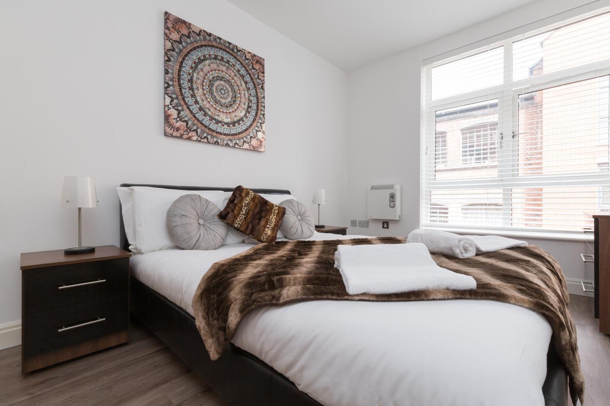 24-7 Secured City Centre Apartments With Free Underground Parking And Wifi Бирмингем Экстерьер фото