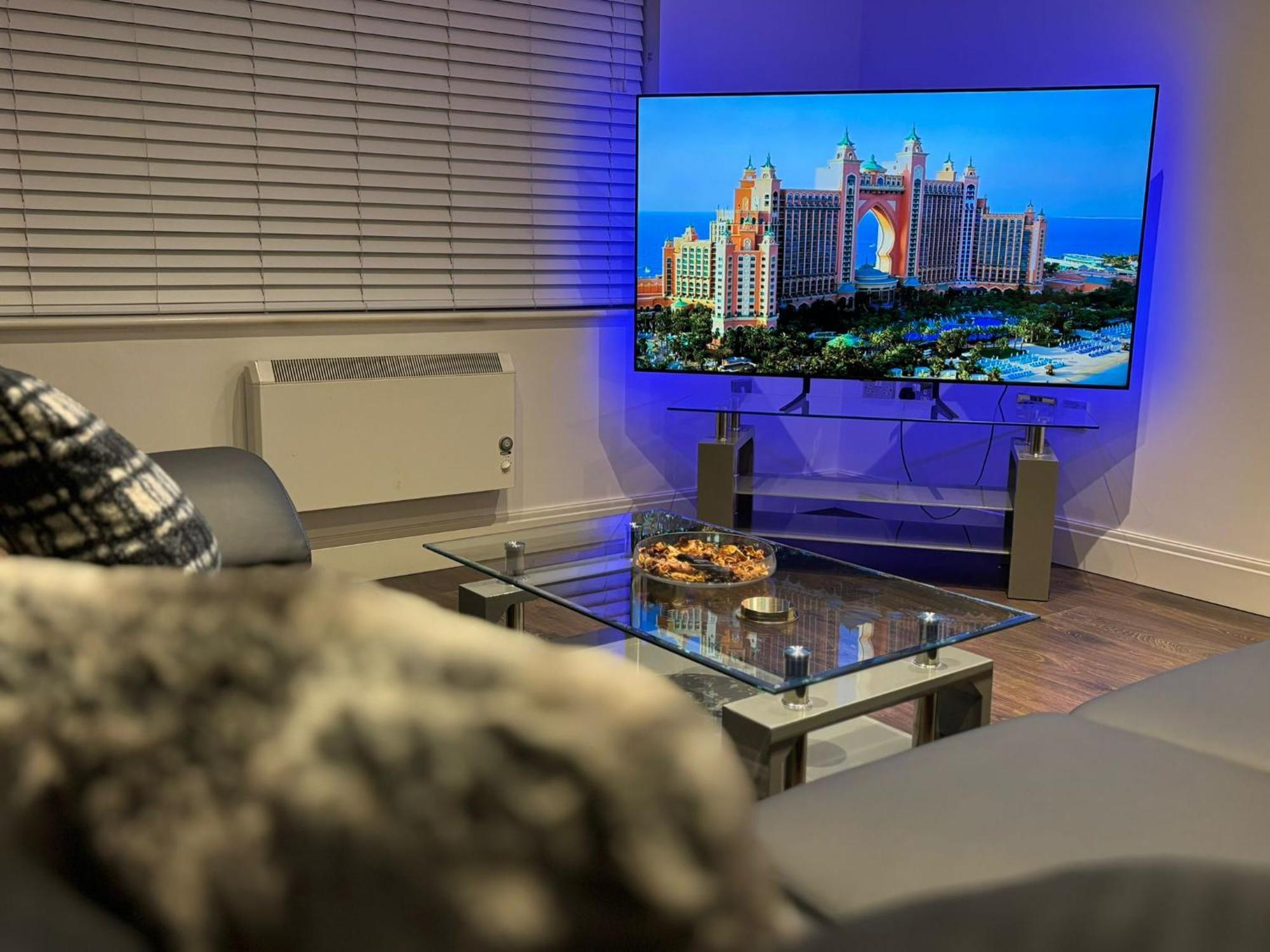 24-7 Secured City Centre Apartments With Free Underground Parking And Wifi Бирмингем Экстерьер фото