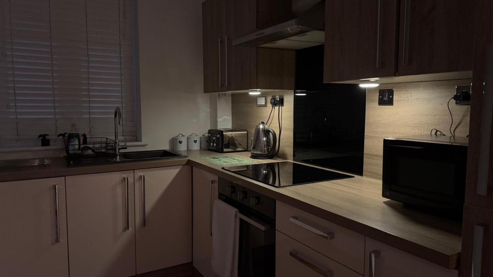 24-7 Secured City Centre Apartments With Free Underground Parking And Wifi Бирмингем Экстерьер фото